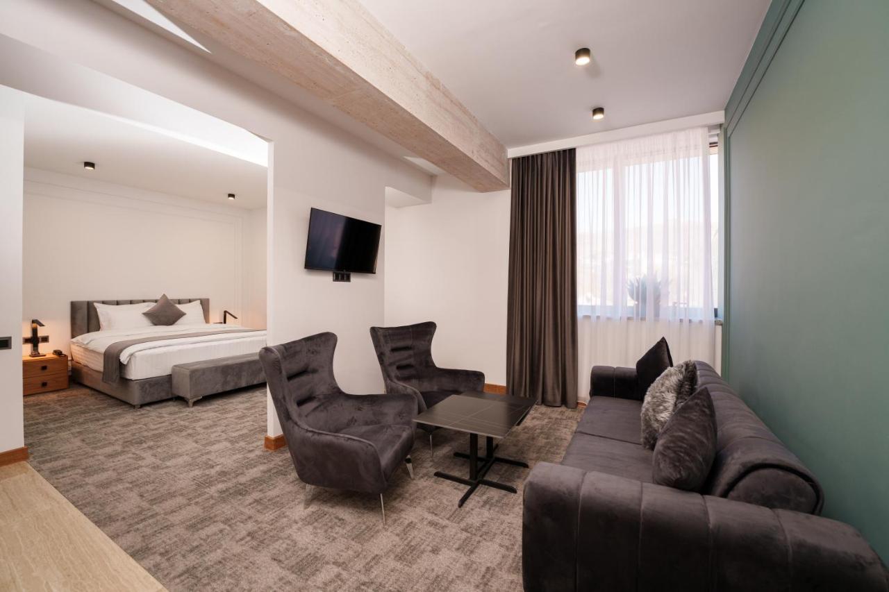 Revive Boutique Hotel Ереван Экстерьер фото