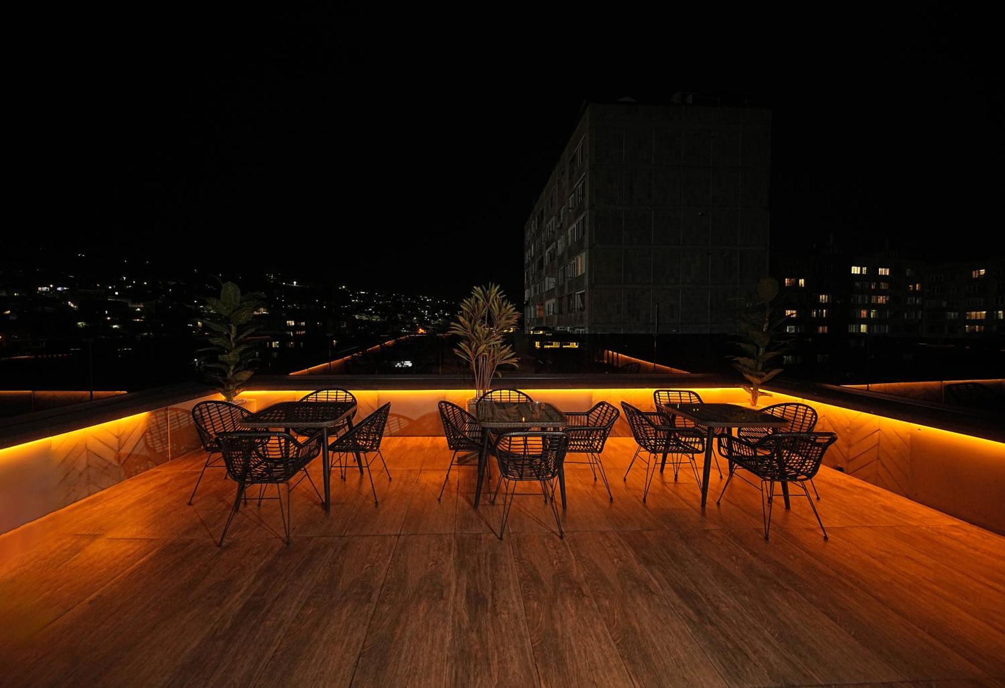 Revive Boutique Hotel Ереван Экстерьер фото